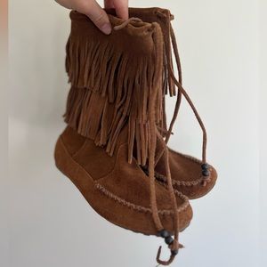 Vintage Minnetonka Fringe Boots – Size 7
